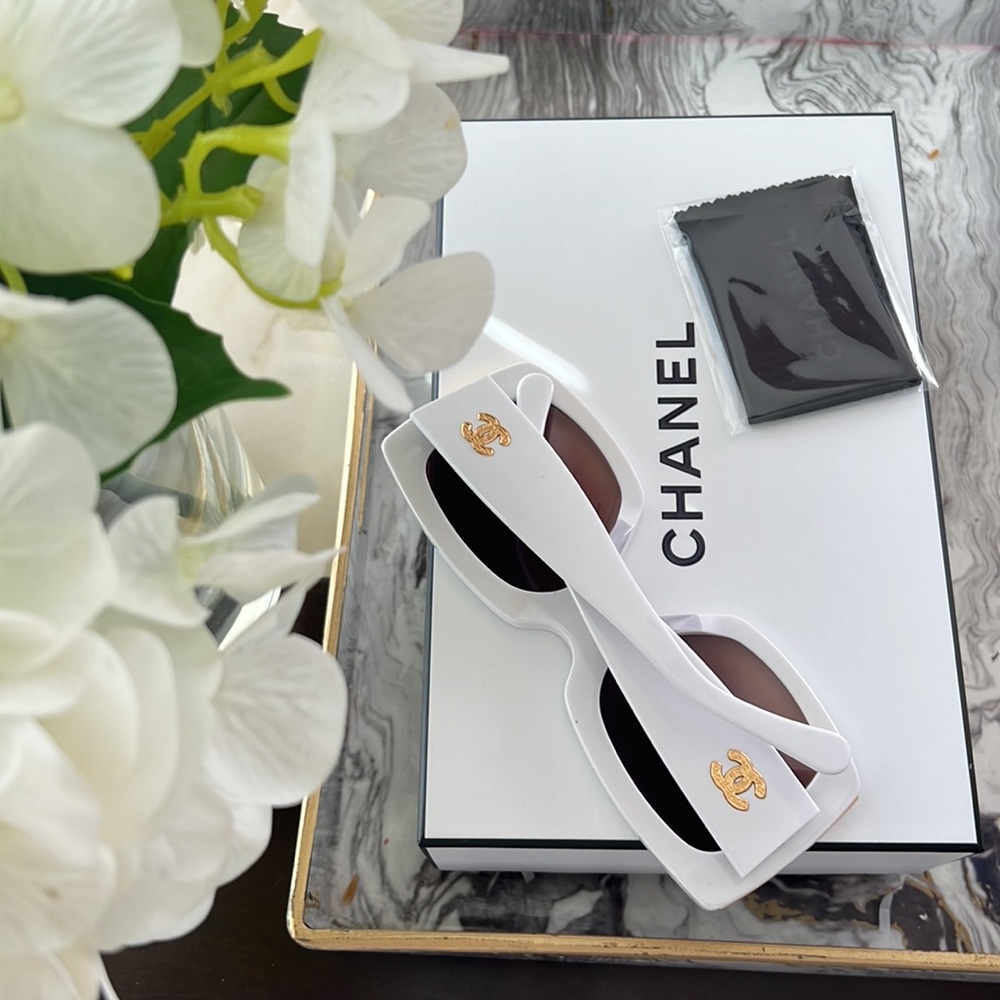 Chanel sunnies
